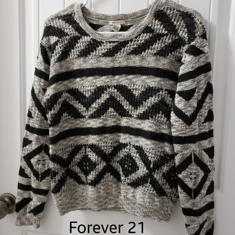 Aztec Print Pullover